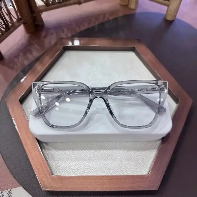 Veda Cutedge cat-eye glasses