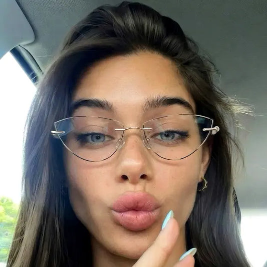 Lyra Cutedge cateye glasses
