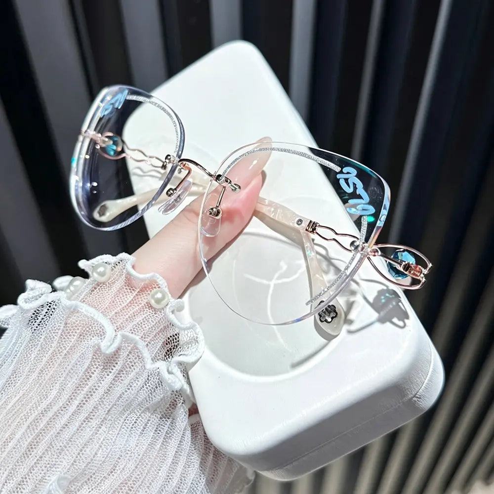 ISTJ Rimless custom-shaped glasses