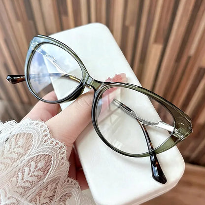 Lvy Cut-edge cat-eye glasses