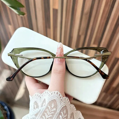 Lvy Cut-edge cat-eye glasses
