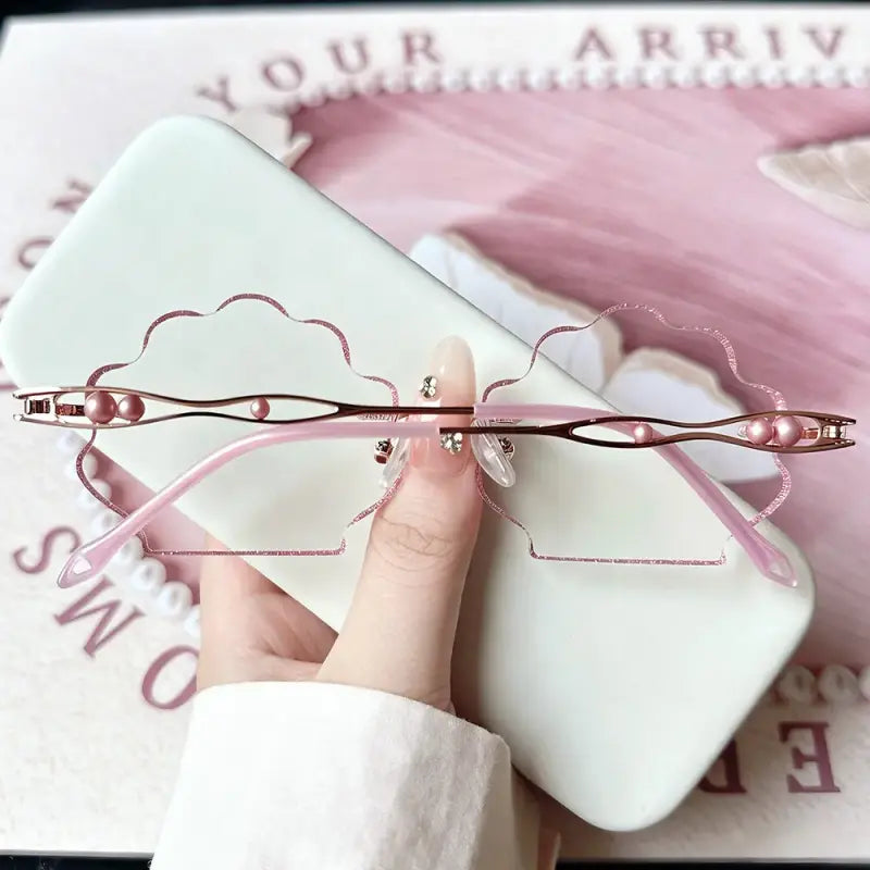 Cloudy Cutedge cat-eye glasses