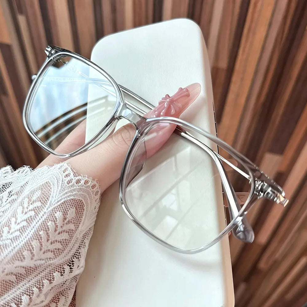 Neo Geometric-shaped glasses