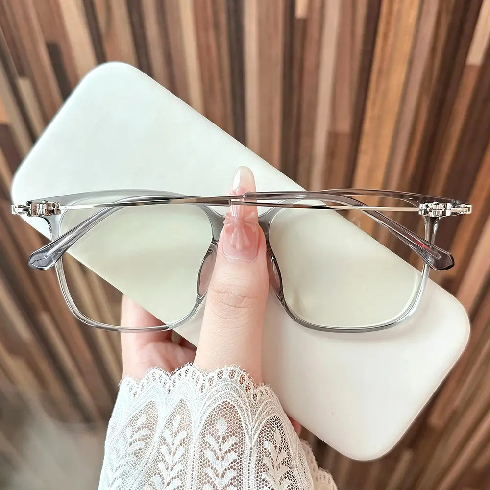 Neo Geometric-shaped glasses